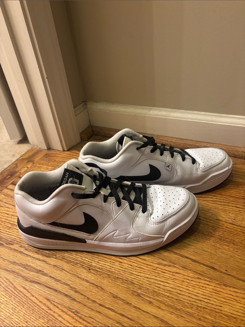Jordan Men's Low-Top Sneakers in White and Black